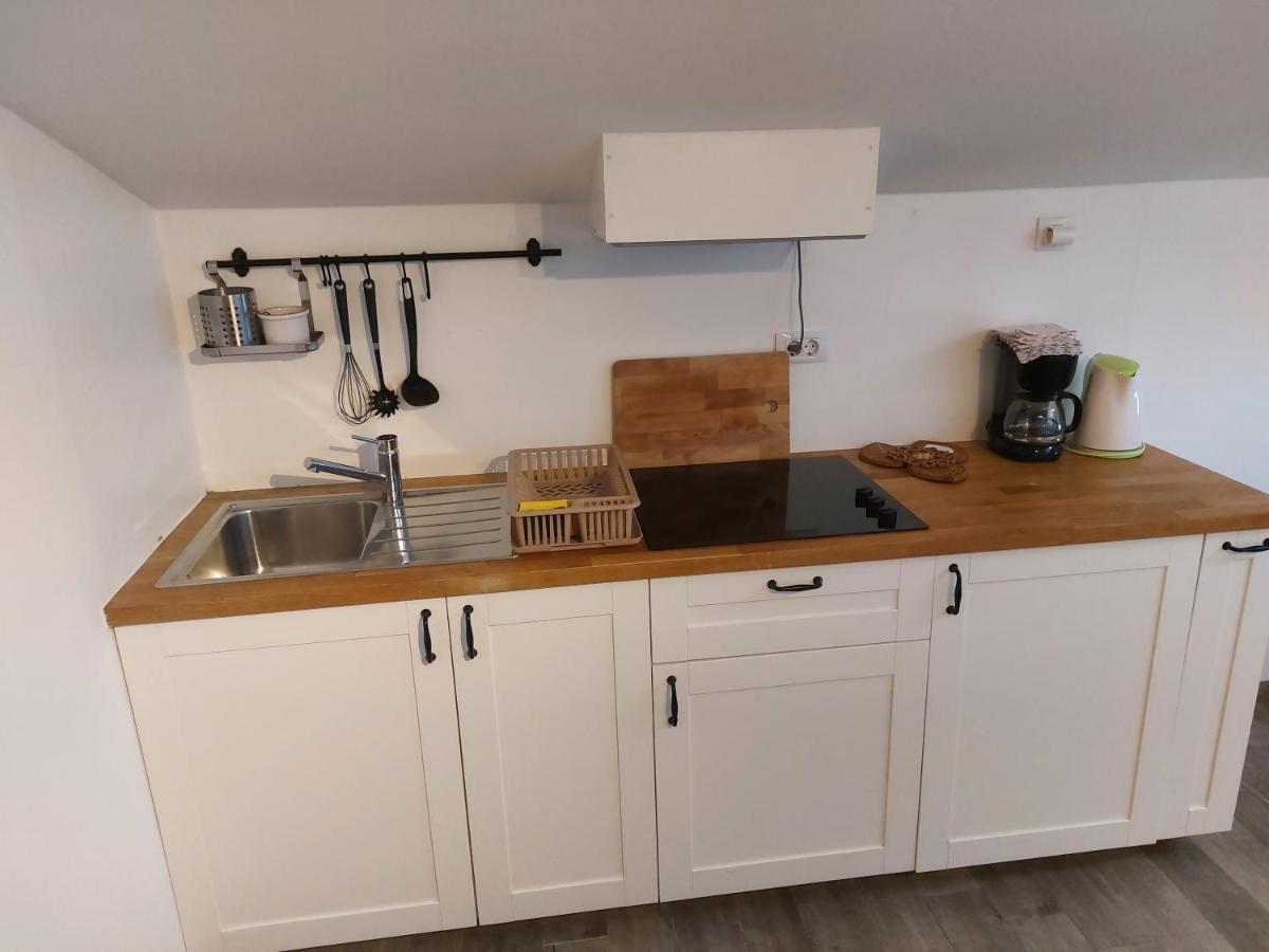 Apartmani Popovic Πόρετς Εξωτερικό φωτογραφία